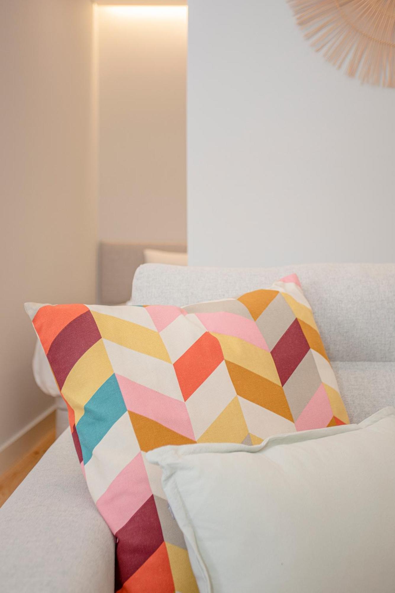 Liiiving In Porto - Aliados Stone Apartment Екстер'єр фото