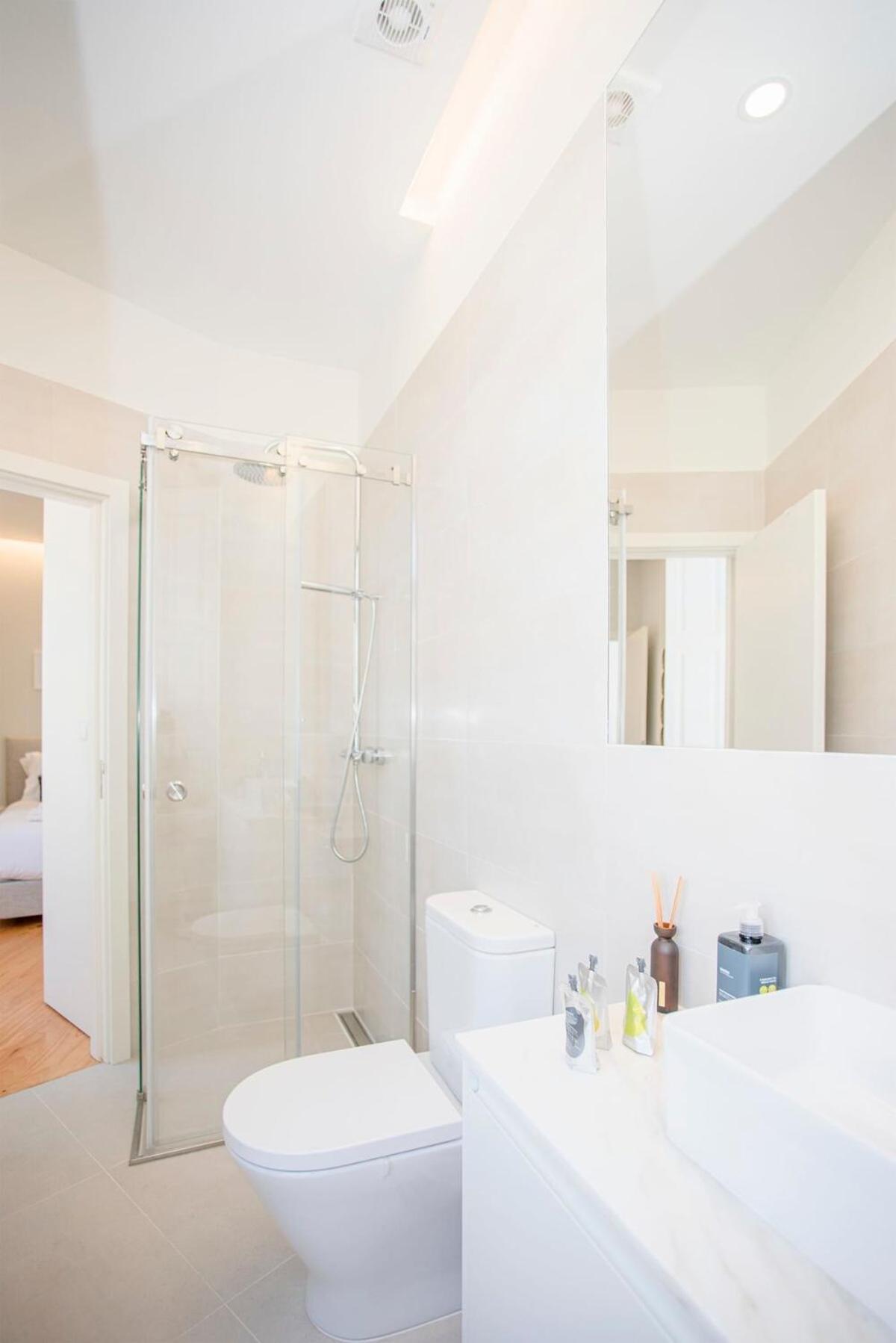 Liiiving In Porto - Aliados Stone Apartment Екстер'єр фото