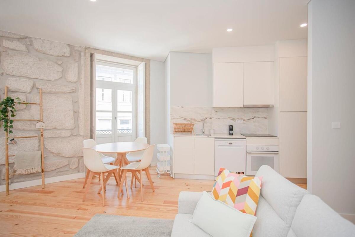 Liiiving In Porto - Aliados Stone Apartment Екстер'єр фото