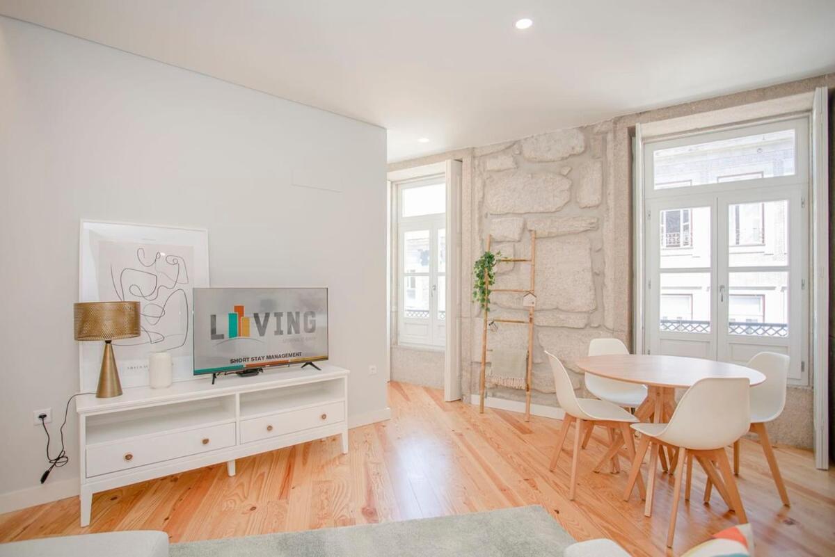 Liiiving In Porto - Aliados Stone Apartment Екстер'єр фото